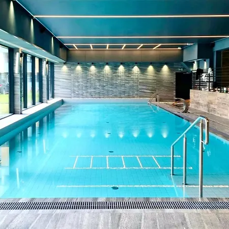 Faro Kasprowicza 20 Basen W Cenie Schwimmbad Im Preis *