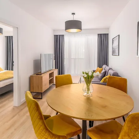 Faro Kasprowicza 20 Basen W Cenie Schwimmbad Im Preis * Kołobrzeg