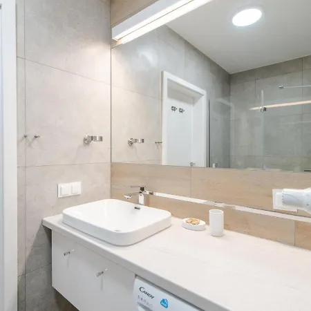 Faro Kasprowicza 20 Basen W Cenie Schwimmbad Im Preis Apartman