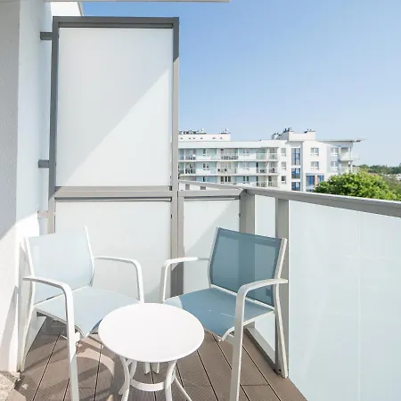 Faro Kasprowicza 20 Basen W Cenie Schwimmbad Im Preis