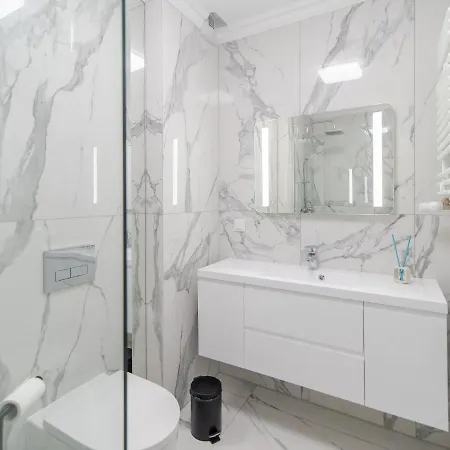 Faro Kasprowicza 20 Basen W Cenie Schwimmbad Im Preis *