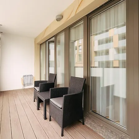 Faro Kasprowicza 20 Basen W Cenie Schwimmbad Im Preis Daire *