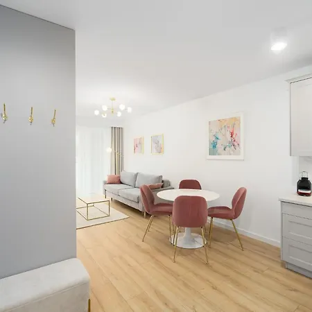 Faro Kasprowicza 20 Basen W Cenie Schwimmbad Im Preis Apartman Kołobrzeg