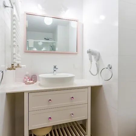 Faro Kasprowicza 20 Basen W Cenie Schwimmbad Im Preis Apartment