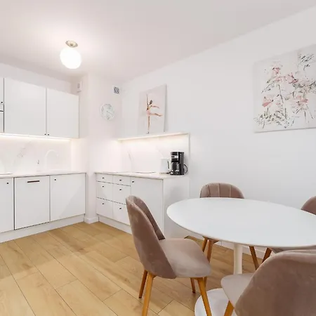 Apartman Faro Kasprowicza 20 Basen W Cenie Schwimmbad Im Preis Kołobrzeg