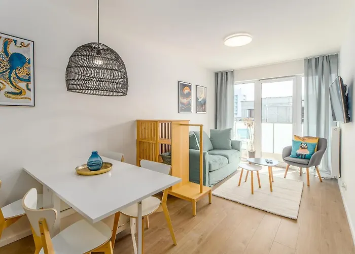 Faro Kasprowicza 20 Basen W Cenie Schwimmbad Im Preis Kolobřeh