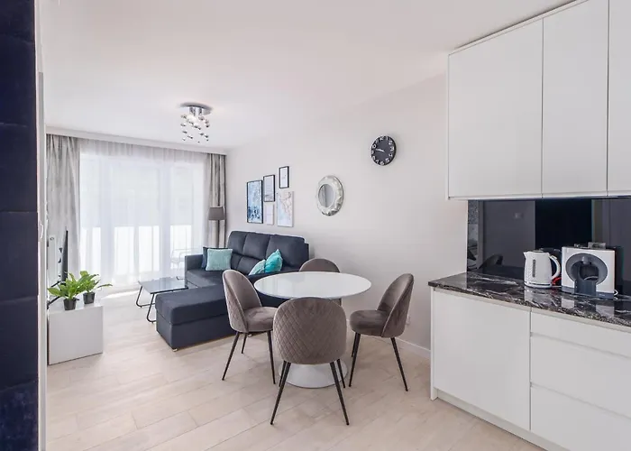 Faro Kasprowicza 20 Basen W Cenie Schwimmbad Im Preis Kolobřeh