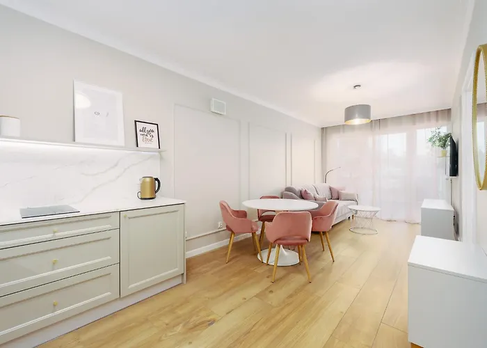 Faro Kasprowicza 20 Basen W Cenie Schwimmbad Im Preis * Kolobrzeg