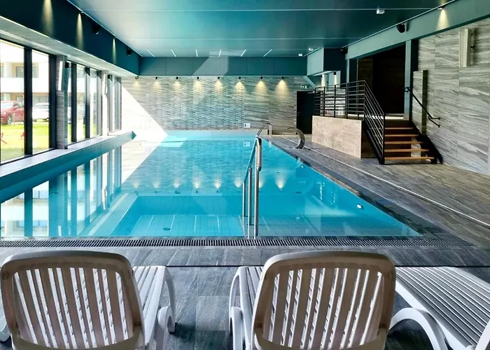 Faro Kasprowicza 20 Basen W Cenie Schwimmbad Im Preis Kolobrzeg