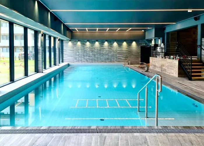 Faro Kasprowicza 20 Basen W Cenie Schwimmbad Im Preis *